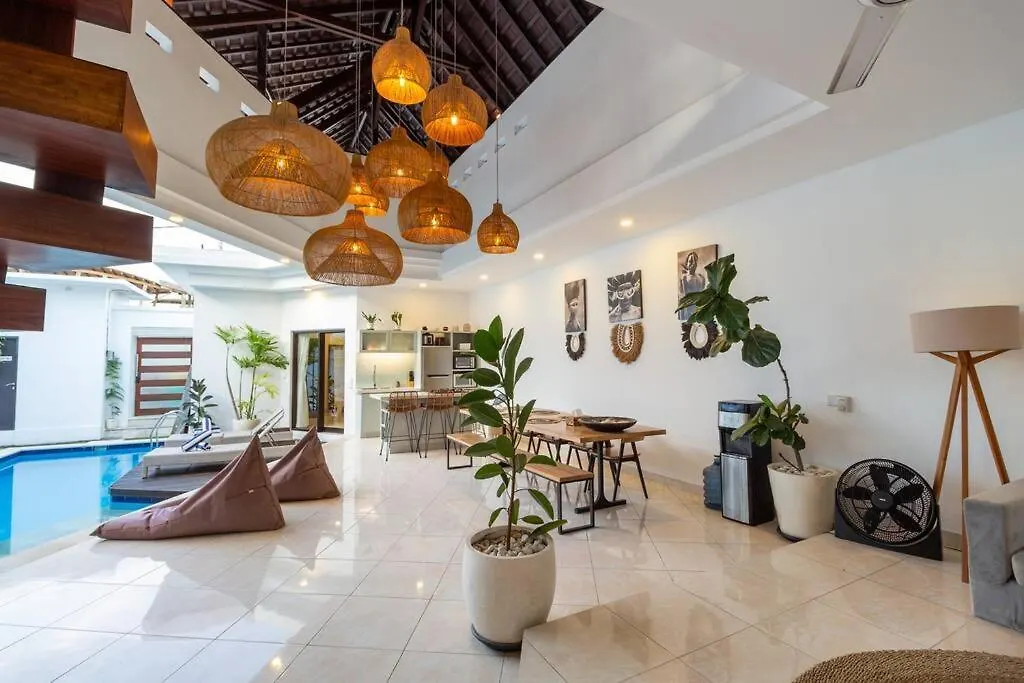 Boho-Chic Canggu Villa Near Cafe Del Mar, 5-Minute Walk To Beach Canggu (Bali)