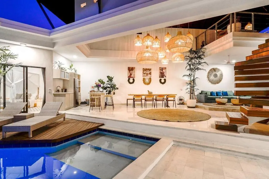 Boho-Chic Canggu Villa Near Cafe Del Mar, 5-Minute Walk To Beach 0*, Canggu (Bali)