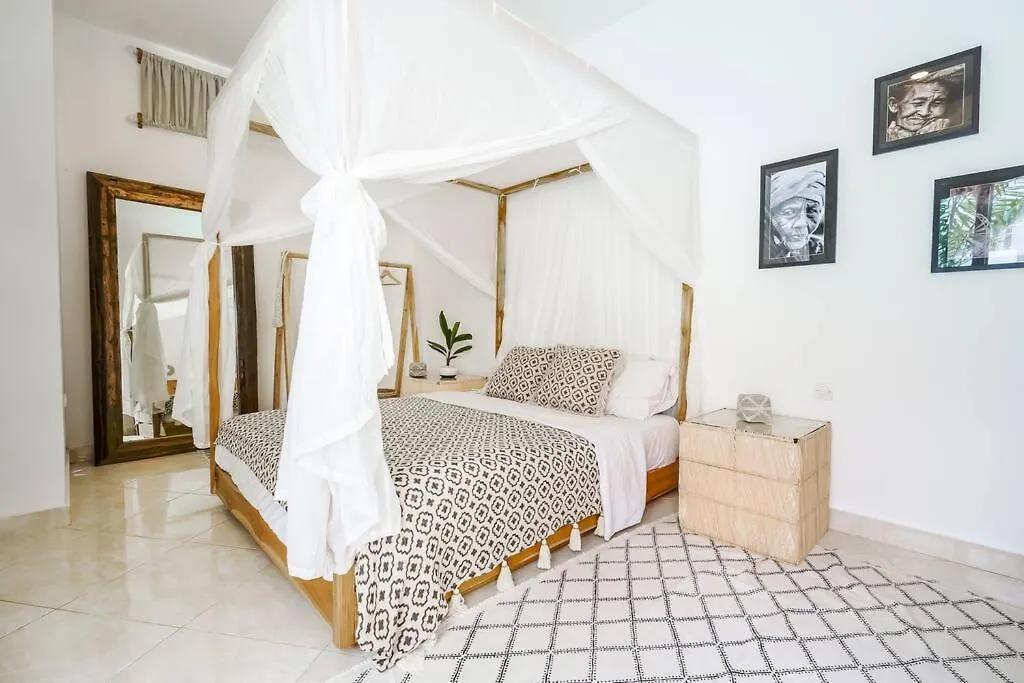 Boho-Chic Canggu Villa Near Cafe Del Mar, 5-Minute Walk To Beach 0*,  Indonésie